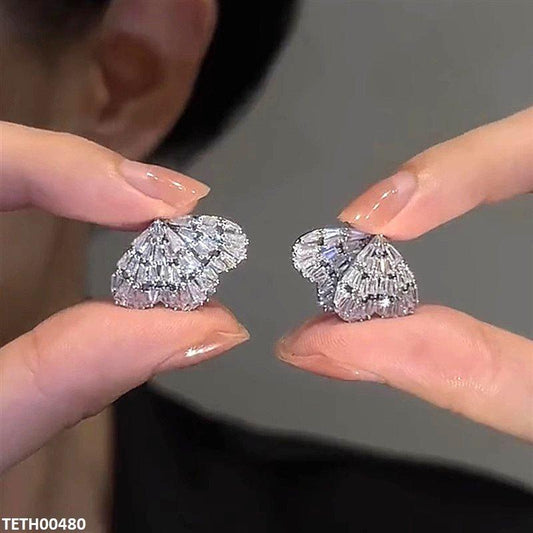 Elegant Shell Shape Earrings