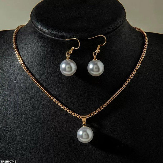 Minimal Pearl Drop Jewelry Set