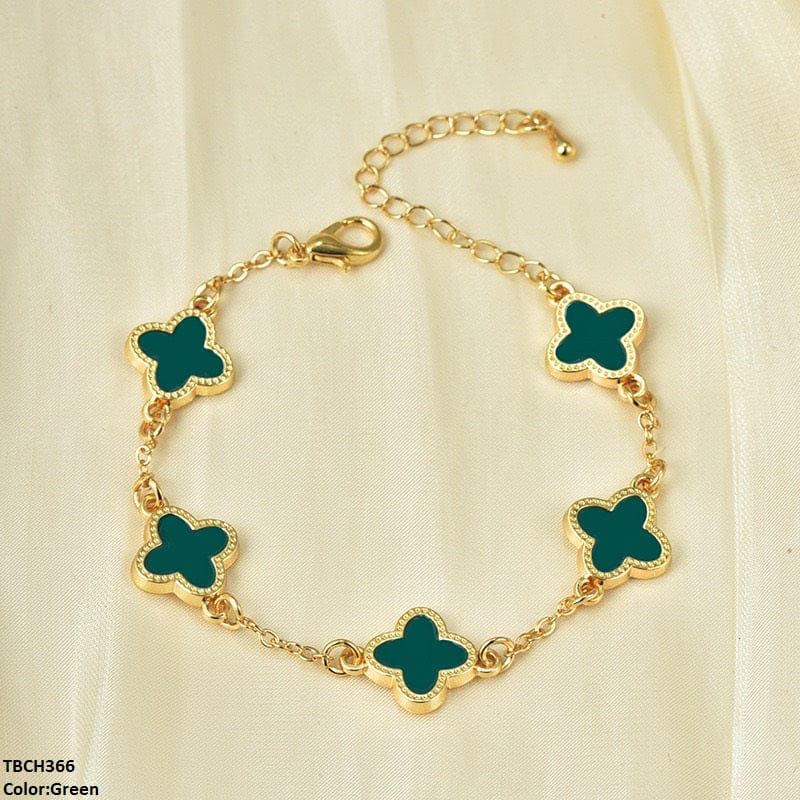 Elegant Clover Charm Bracelet
