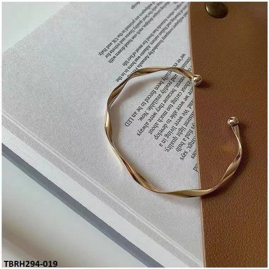Twisted Gold Cuff Bracelet