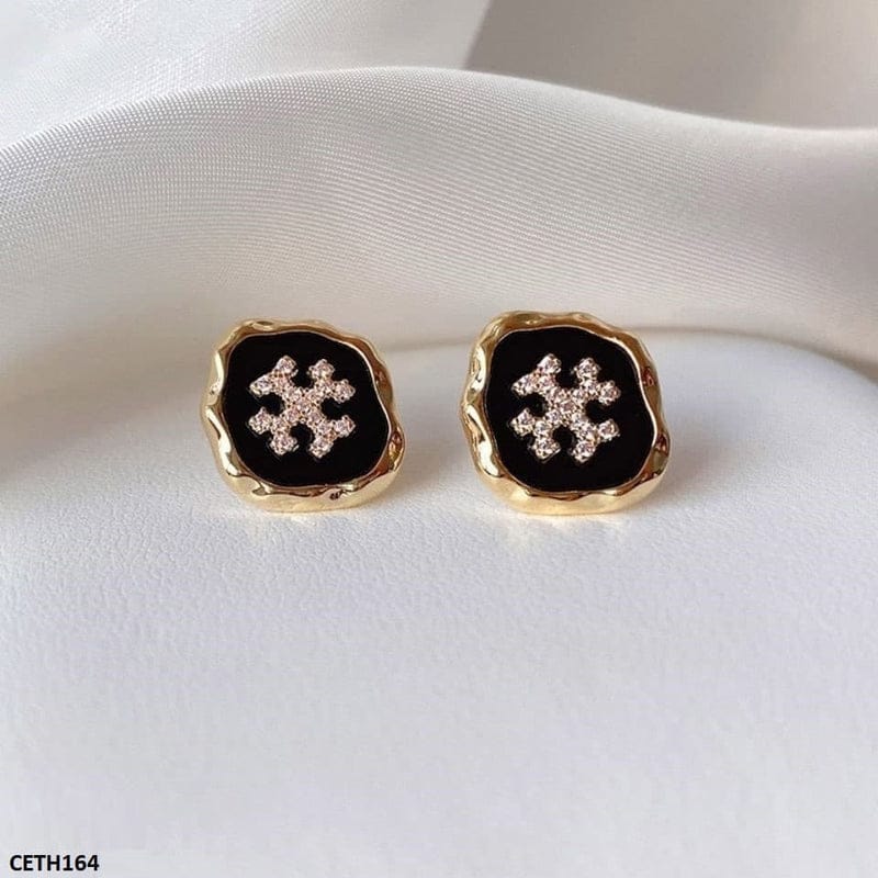 Elegant Flower Stud Earrings
