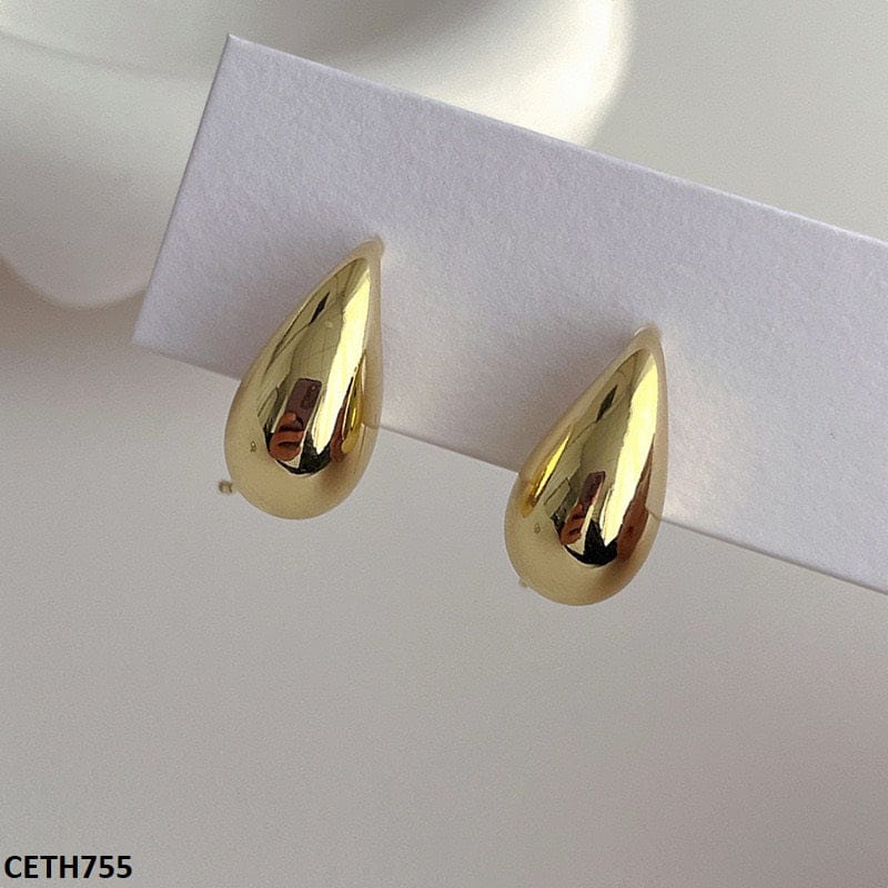 Sleek Teardrop Stud Earrings