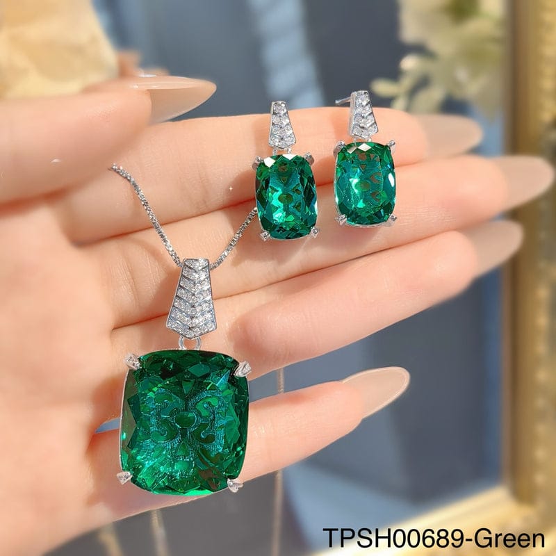 Luxury Cushion Zircon Pendant Set