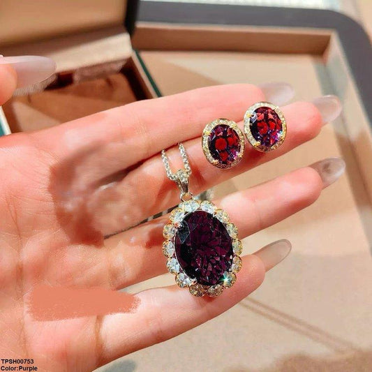 Oval Halo Zircon Pendant Set