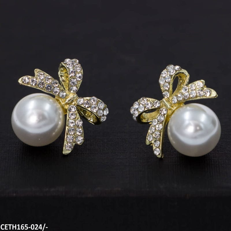 Bow Pearl Stud Earrings