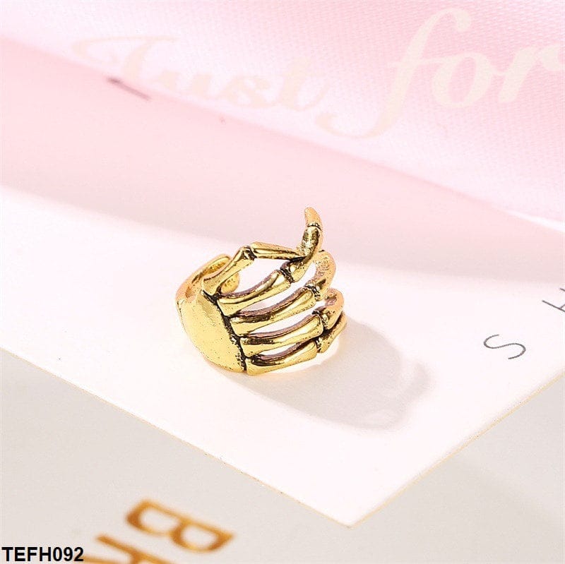 Skeleton Hand Ear Cuff