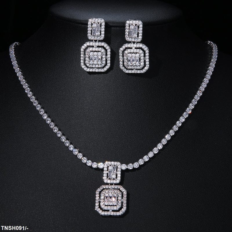 Classic Cushion Necklace Set