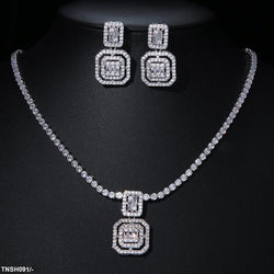 Classic Cushion Necklace Set